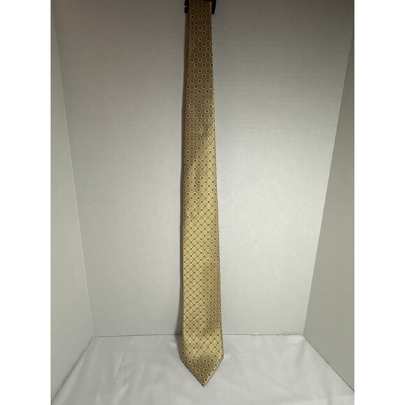 Jos. A. Bank Men's Tie 100% Silk Made In Italy Gold With Blue Squares - Picture 3 of 3
